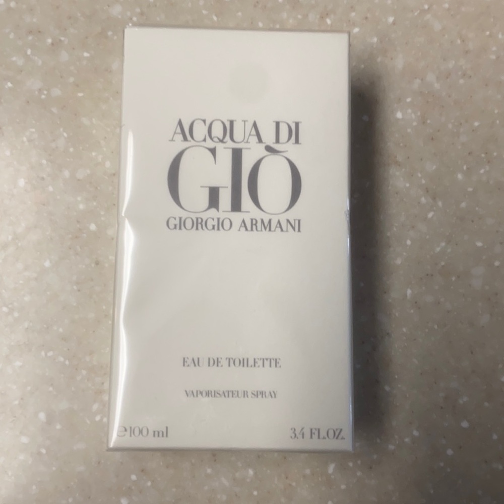 ACQUAINT DI GIO    Giorgio Armani new in box
